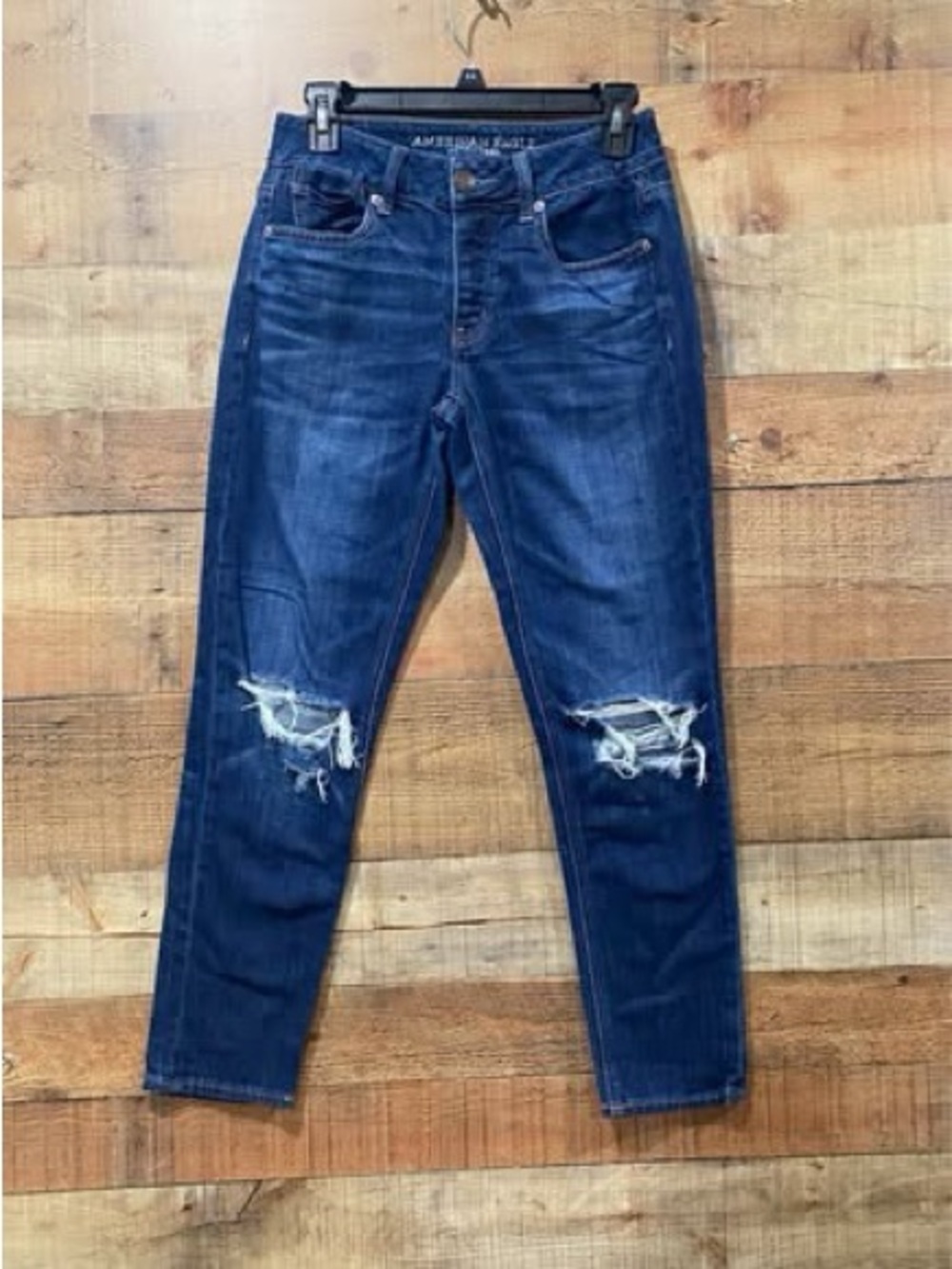 American Eagle Tomgirl ButtonFly Blue Jeans with Knee Distressing Sz 00 Short